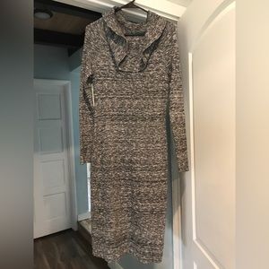 Long sleeves dress